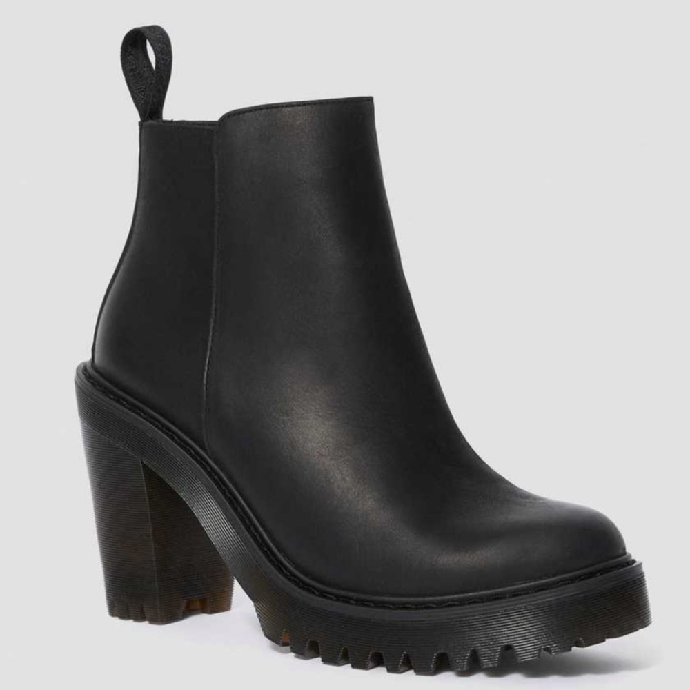 DR MARTEN MAGDALENA LEATHER HEELED BOOTS
